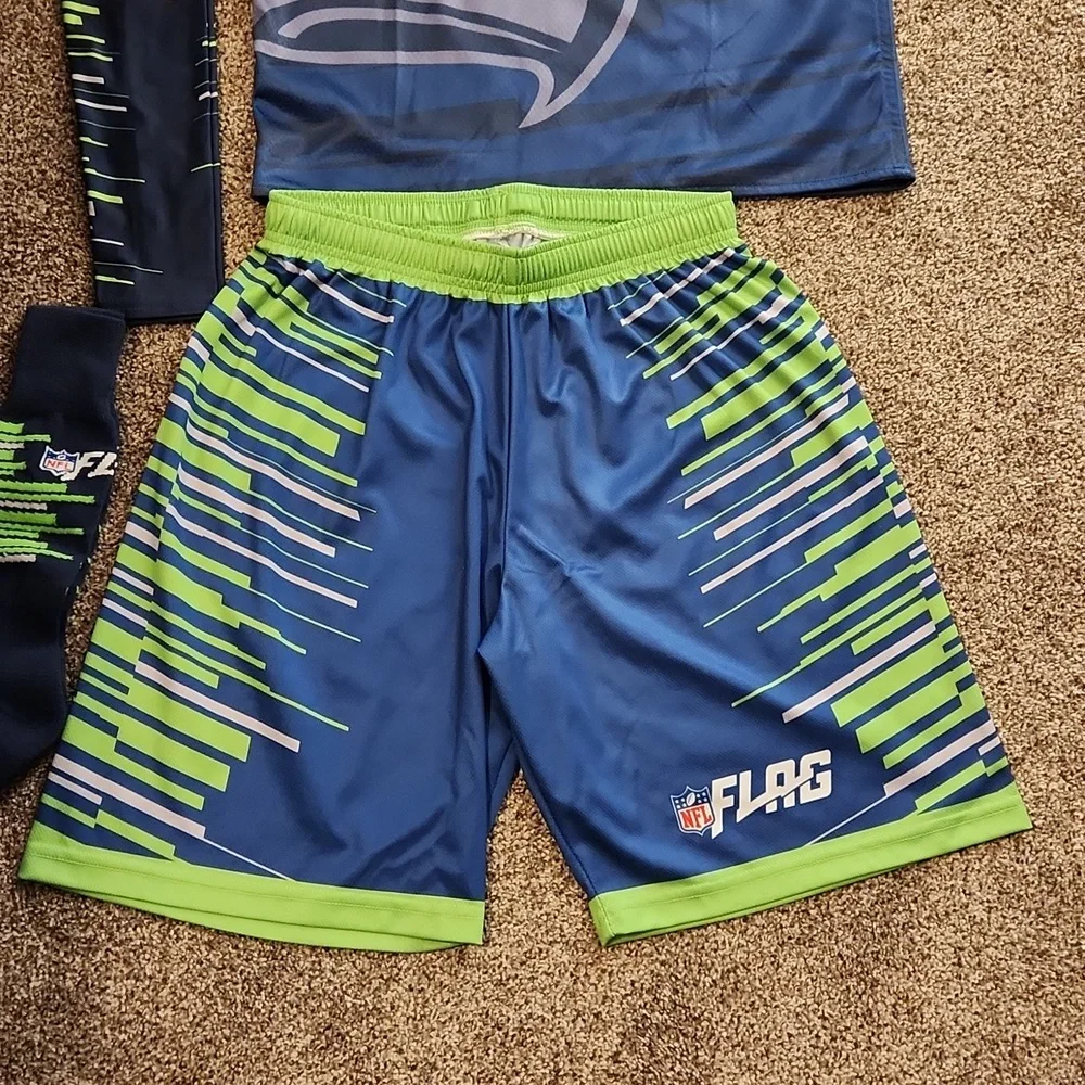 NFL set brand arm
