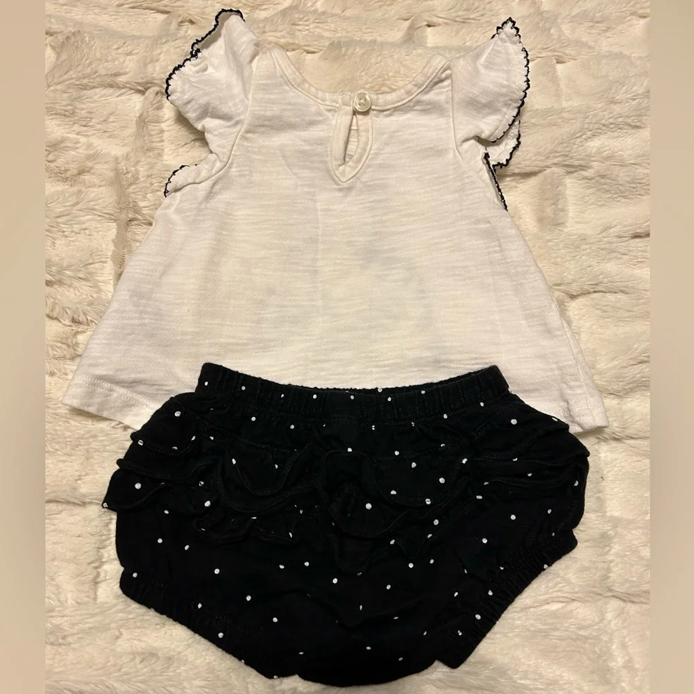 Lot of 4 Two-Piece Outfits for Baby - Size 3-6M