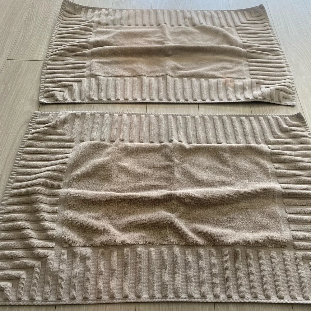 Turkish Cotton Bath Mat/Rug x2 from Nordstrom in Silver