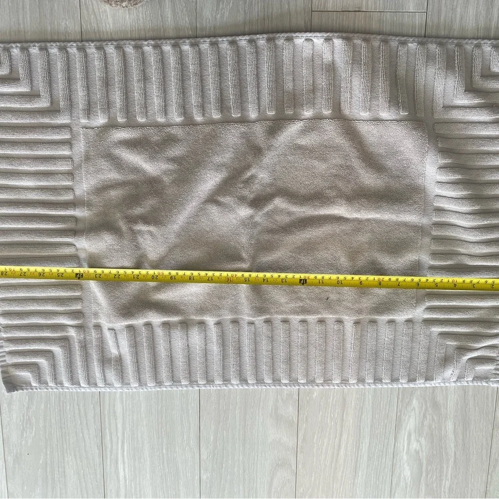 Turkish Cotton Bath Mat/Rug x2 from Nordstrom in Silver