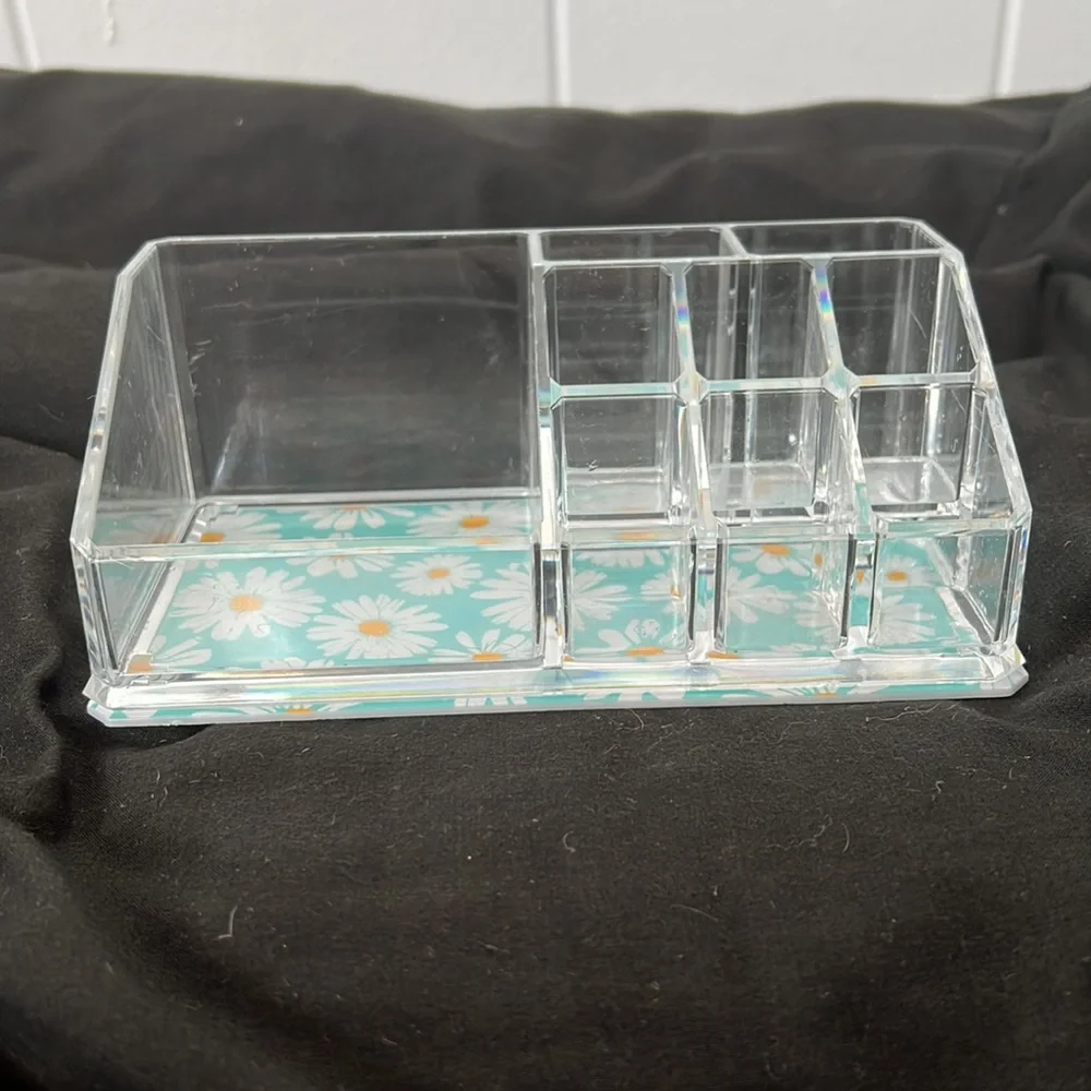 Blue and White Daisy Desk Organizer
