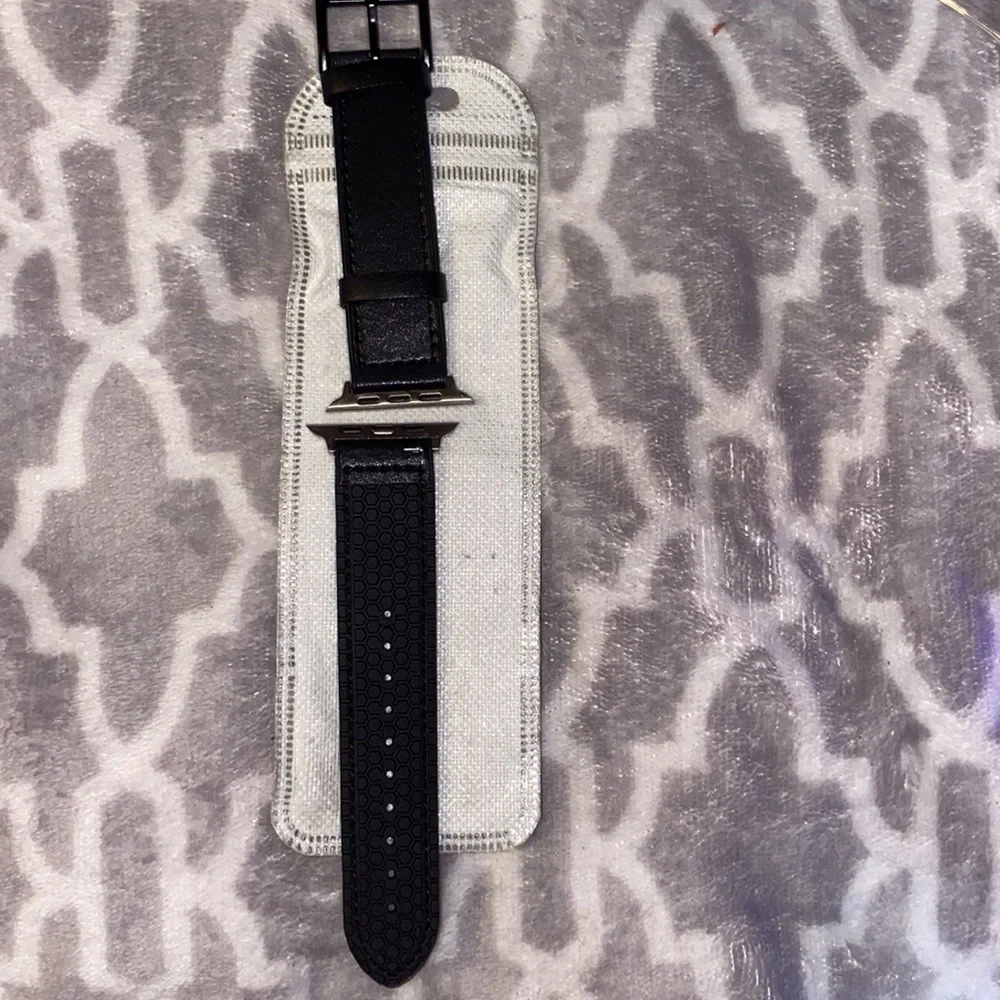 N/A nwt apple