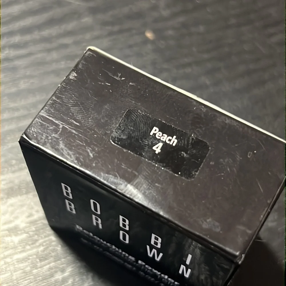 Bobbi Brown this bobbi