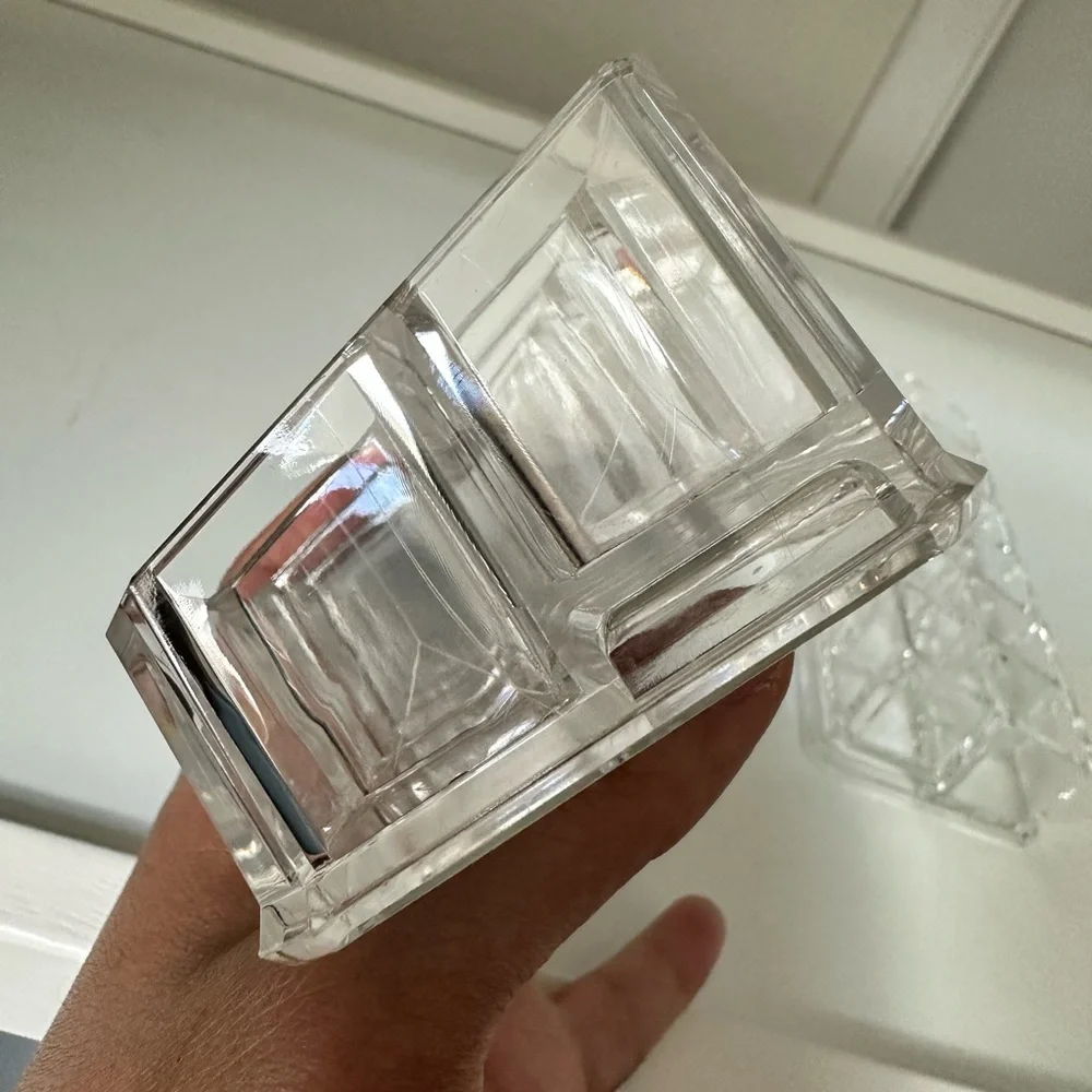 N/A set acrylic