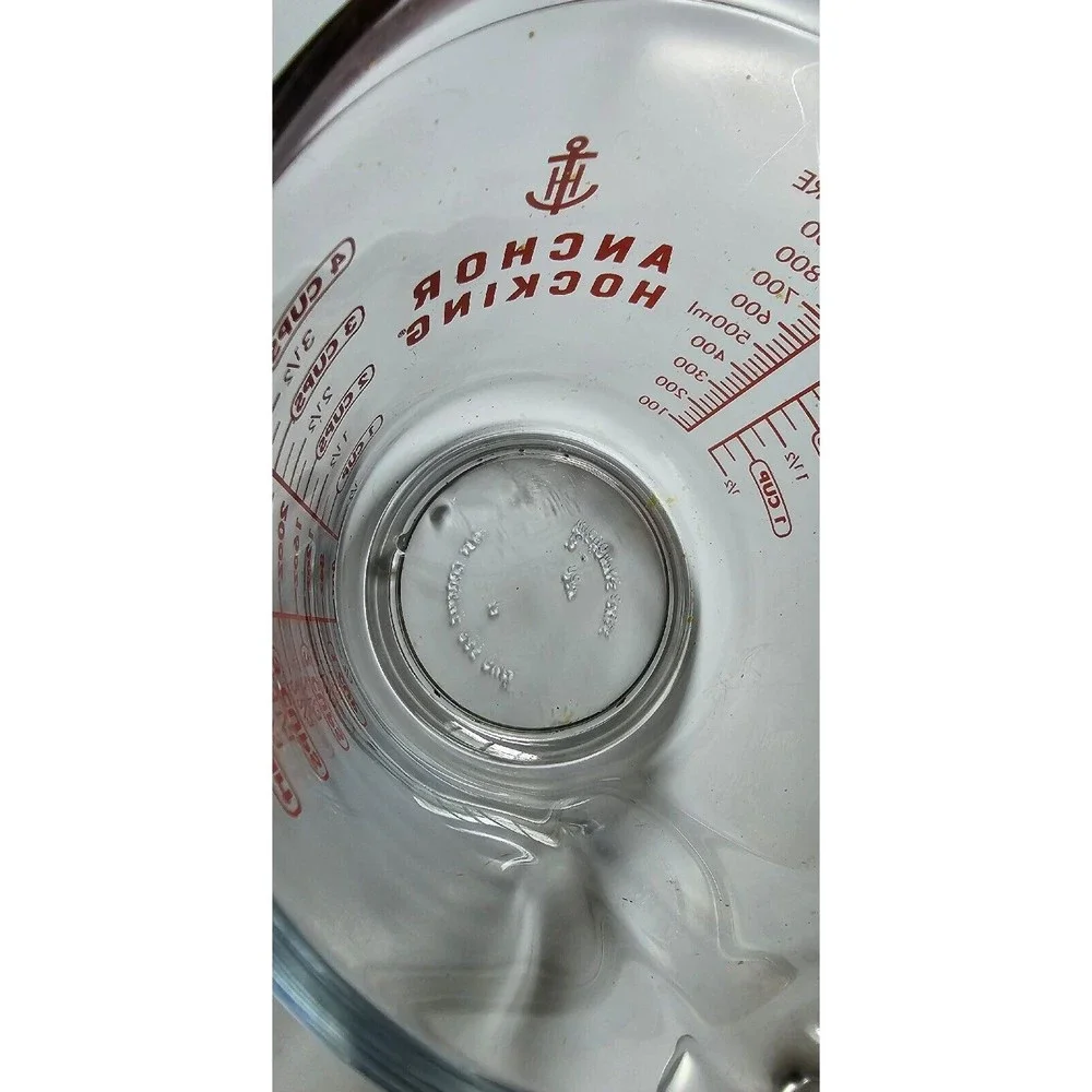 Anchor Hocking Glass Measuring Cup Open Handle 4-Cups 32oz 1-Quart Red Lettering