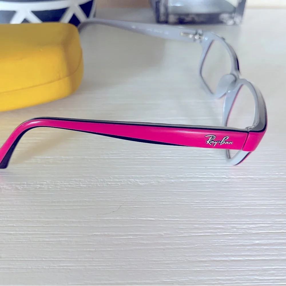 Ray-Ban cute pre