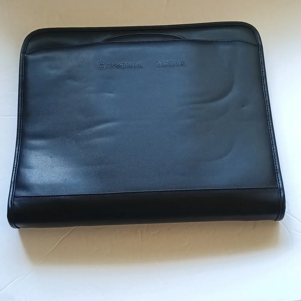 Black Zipper 3 Ring Binder Briefcase Retractable Handles