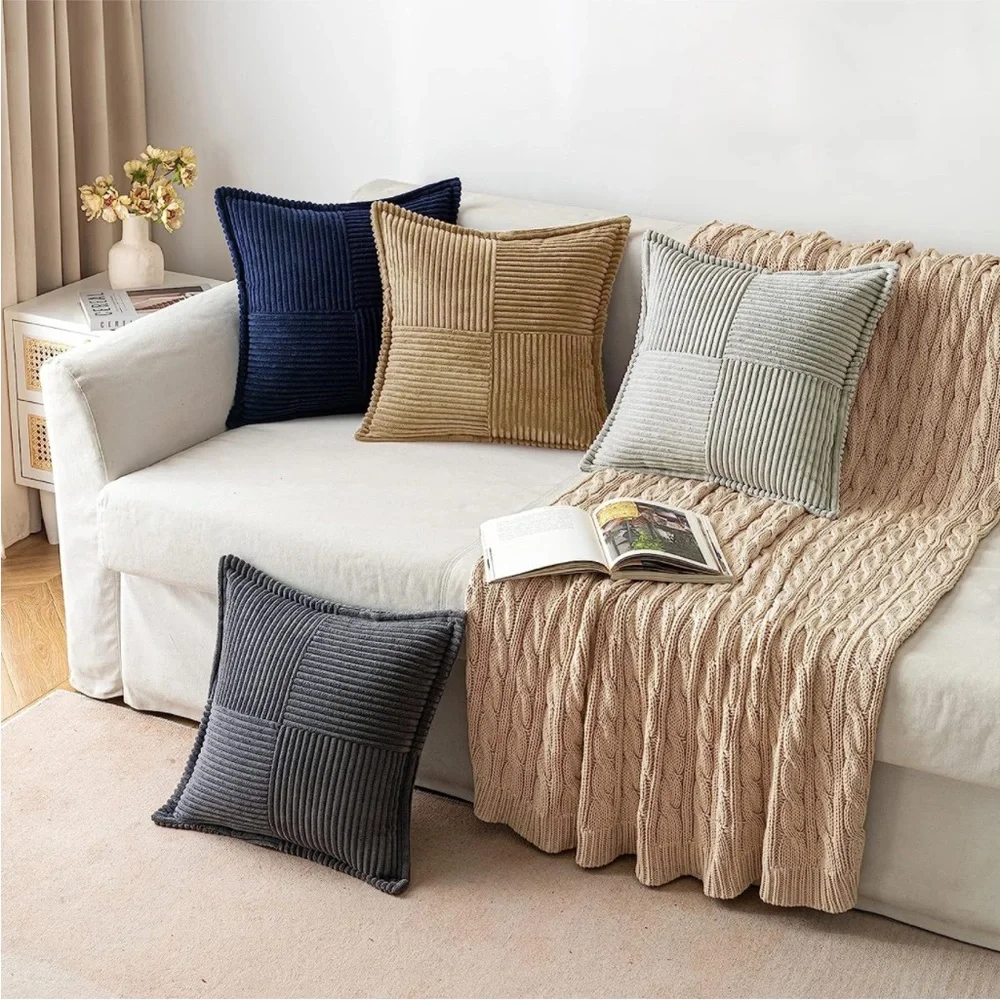West Elm 🌸beautiful pillowcase