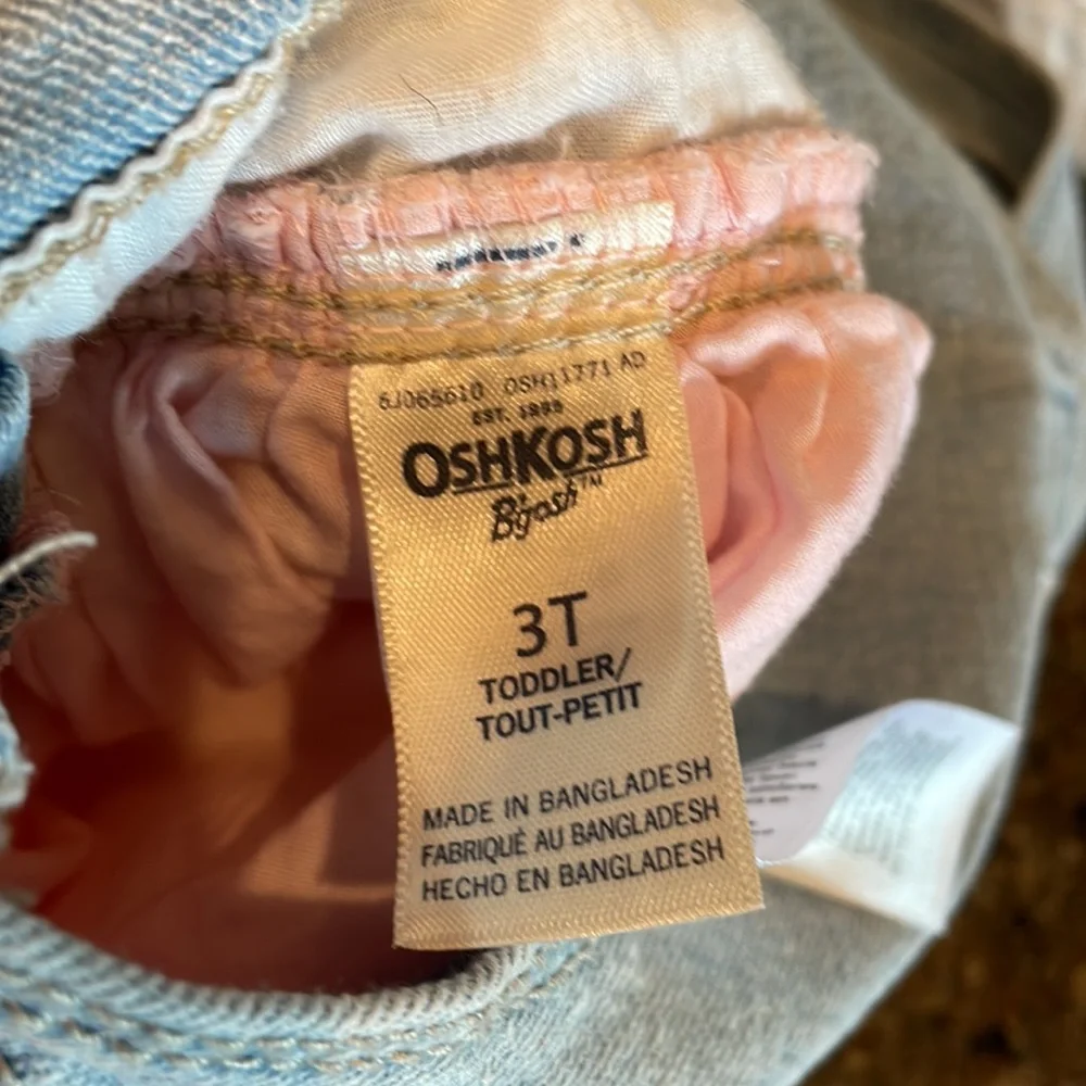 OshKosh Bgosh •oshkosh gosh
