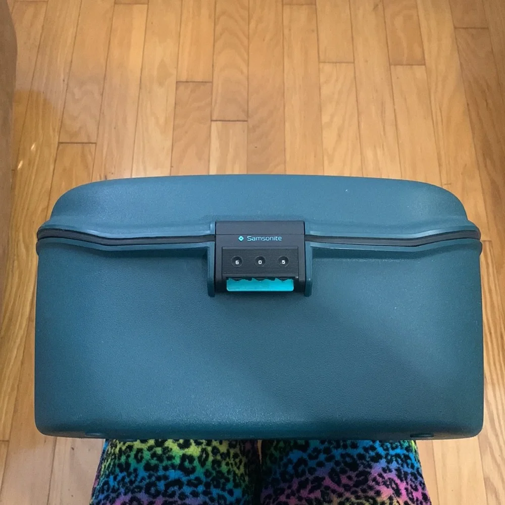 Samsonite used lightly