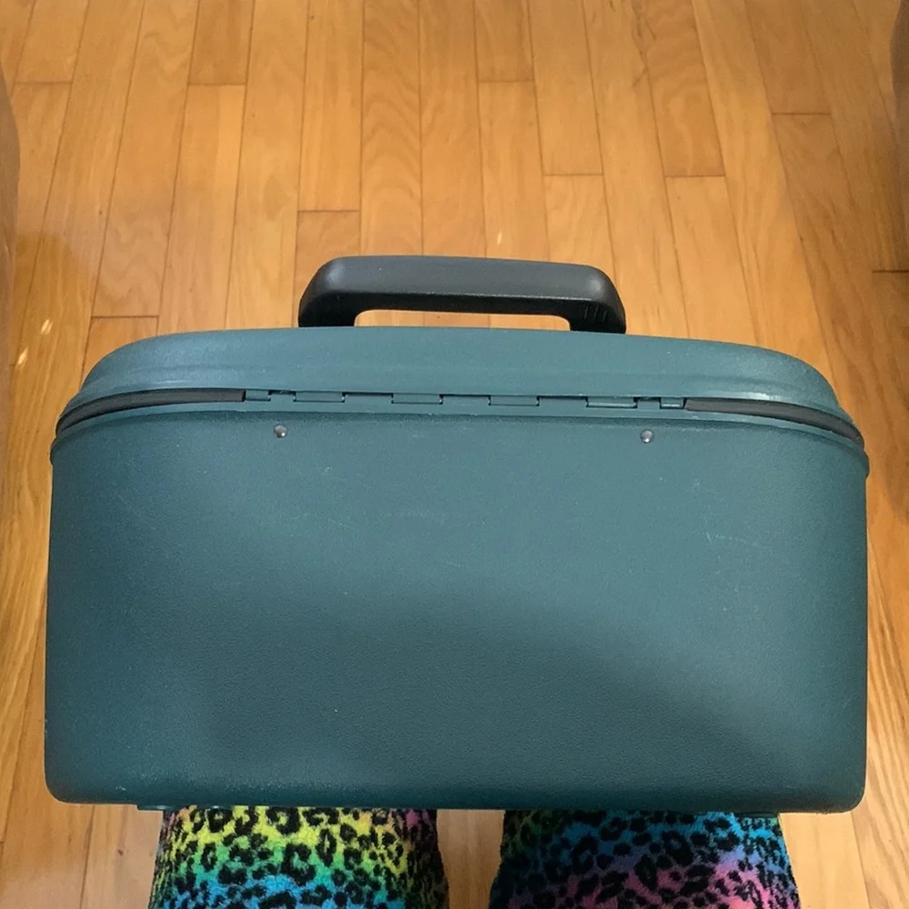 Samsonite used lightly