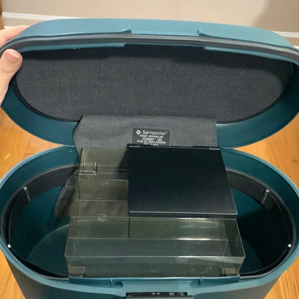 Samsonite used lightly