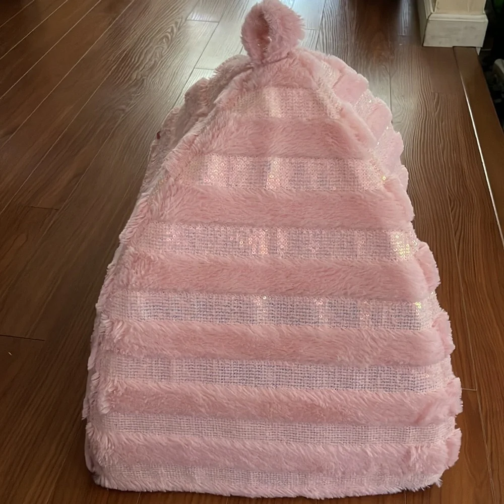N/A pink sequin