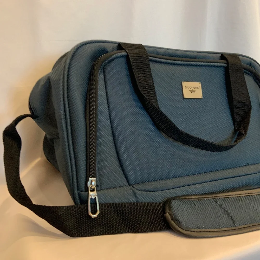 Dockers Travel Shoulder Carry-On Laptop Bag in Blue