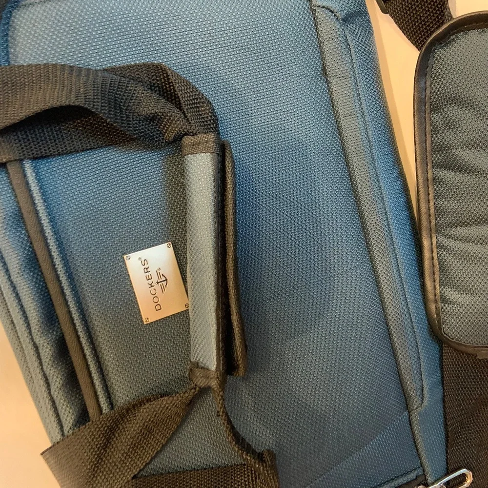 Dockers Travel Shoulder Carry-On Laptop Bag in Blue