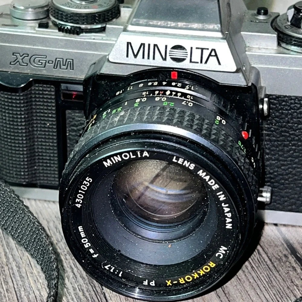 Vintage Japanese Minolta XGM SLR Film Camera with Zoom Lens & Minolta Flash Unit