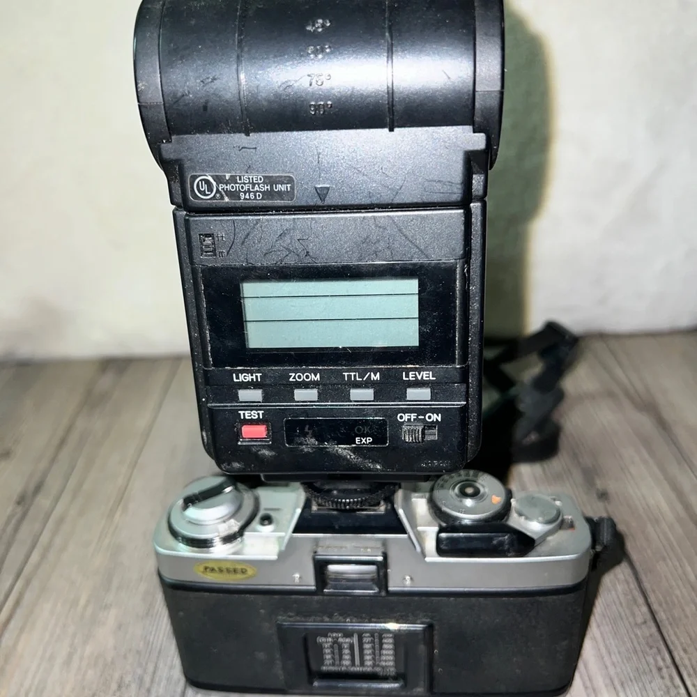 Vintage Japanese Minolta XGM SLR Film Camera with Zoom Lens & Minolta Flash Unit