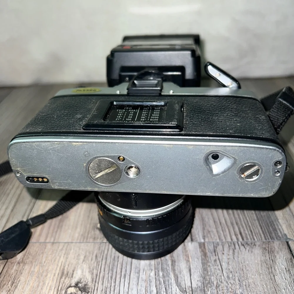 Vintage Japanese Minolta XGM SLR Film Camera with Zoom Lens & Minolta Flash Unit