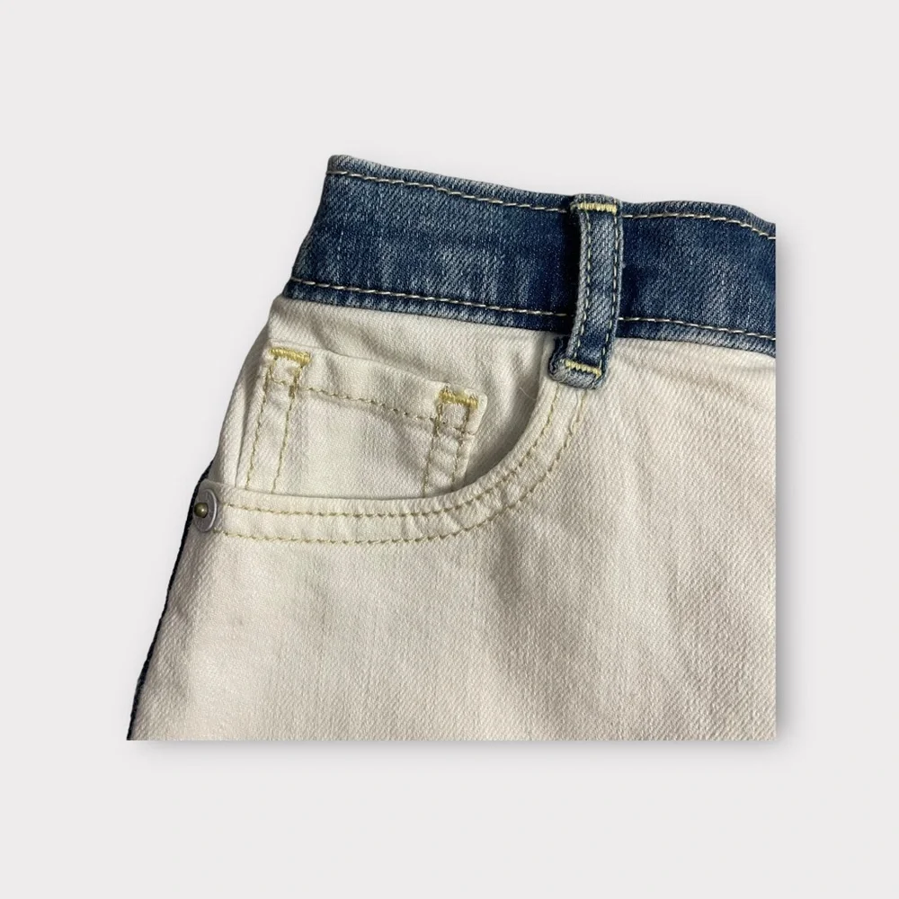 Gymboree tone white