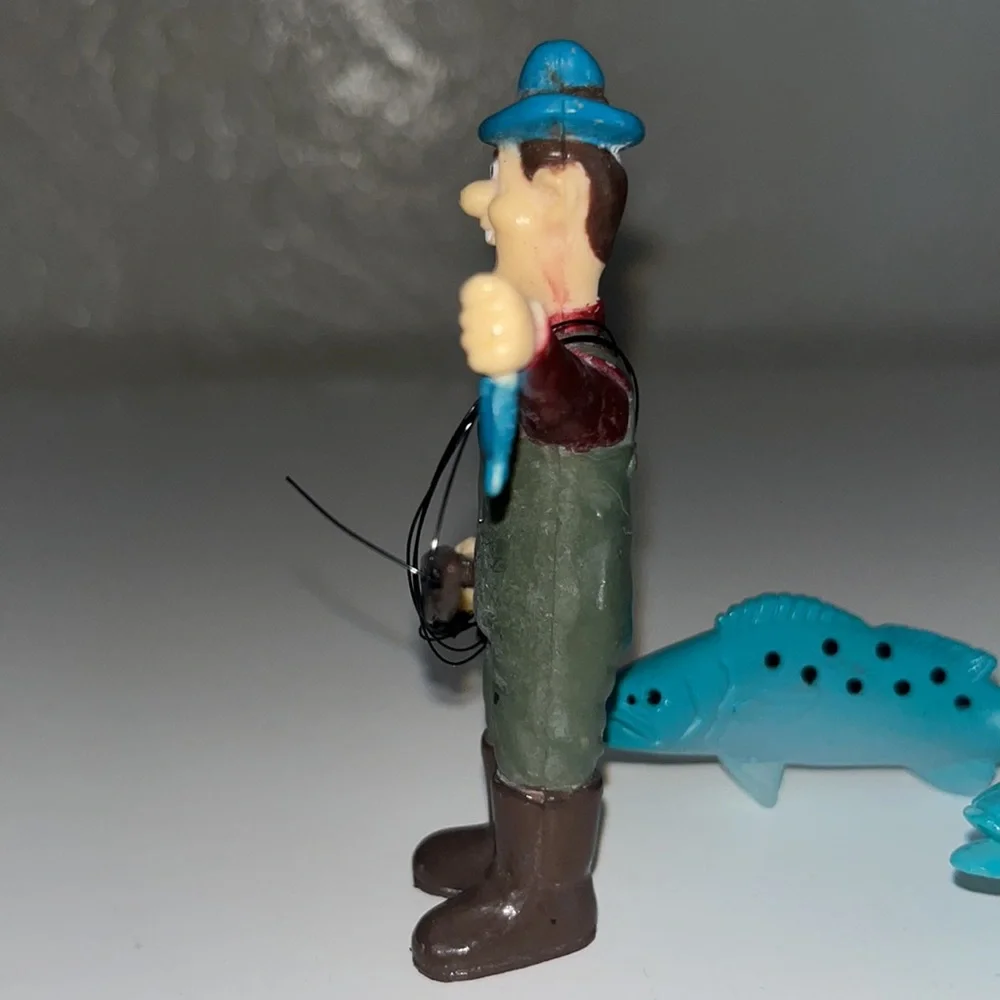 Fisherman cake topper 1995