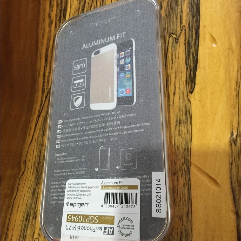 🎉FREE when added to $20 bundle! NWTiPhone 6 Case!