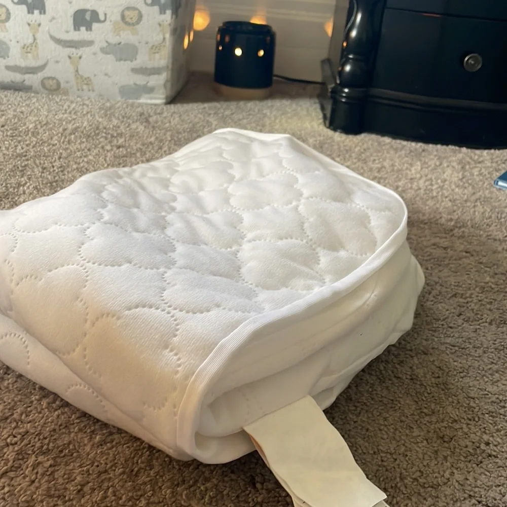 Crib mattress liner