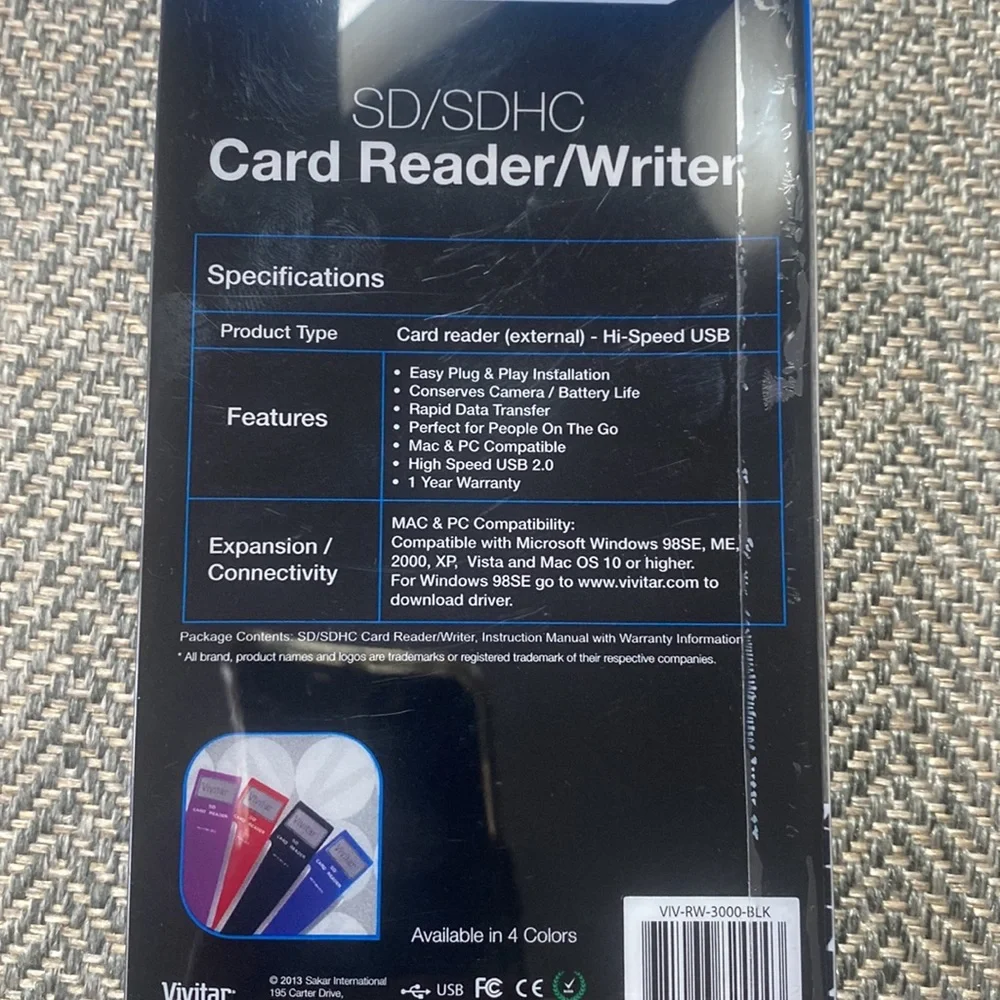 NEW Vivitar SD/ SDHC Card Reader/ Writer