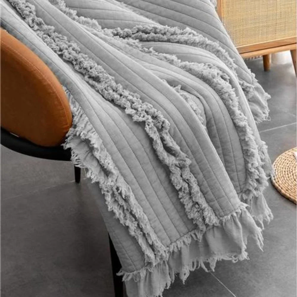 N/A farmhouse throw