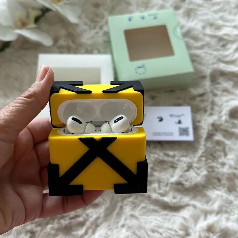 Off-White off white