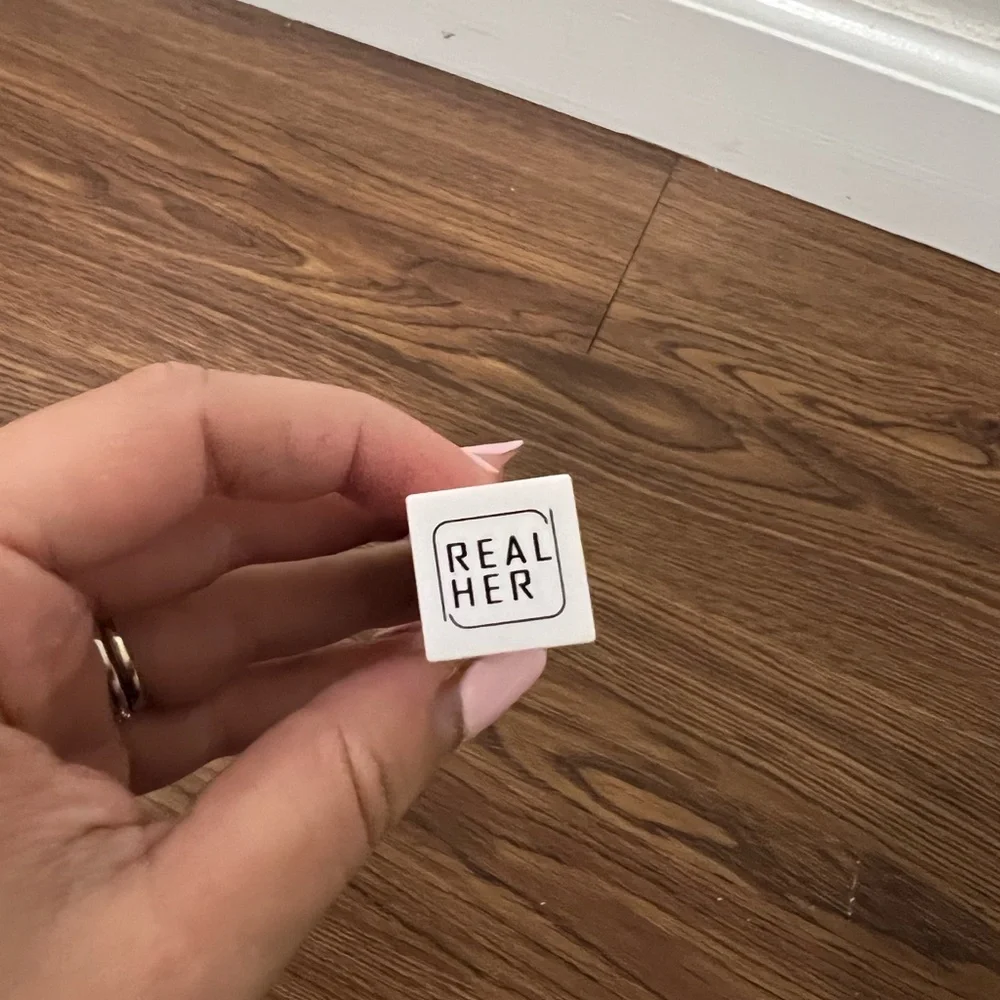 RealHer shown discounts as