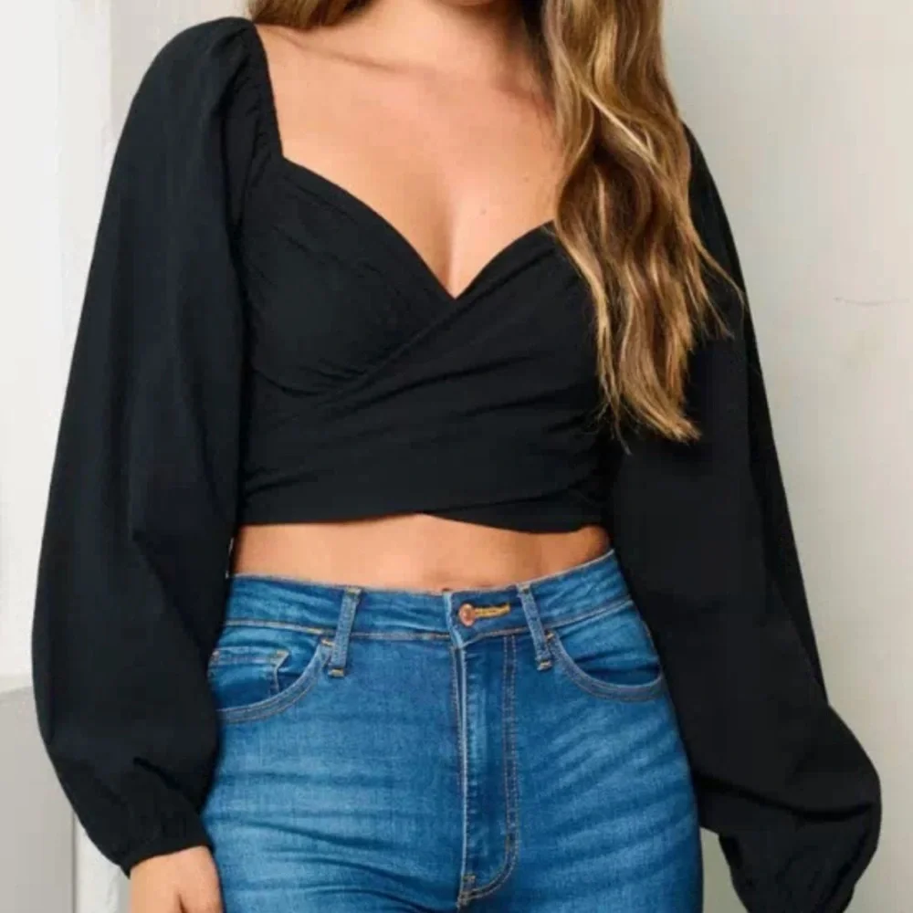 Trend Setter Diva Boutique black crop