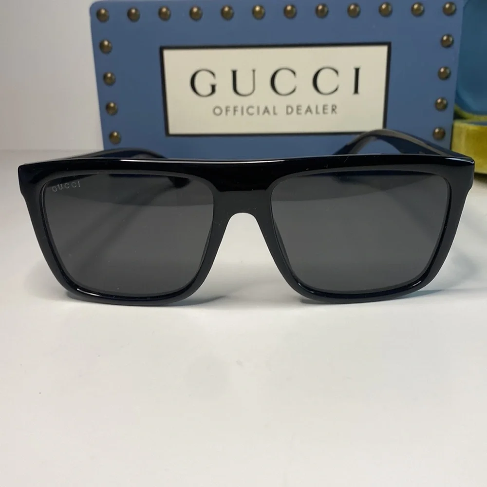 Authentic- New-GUCCI Grey /Black Browline Men's Sunglasses GG0748S 001 59