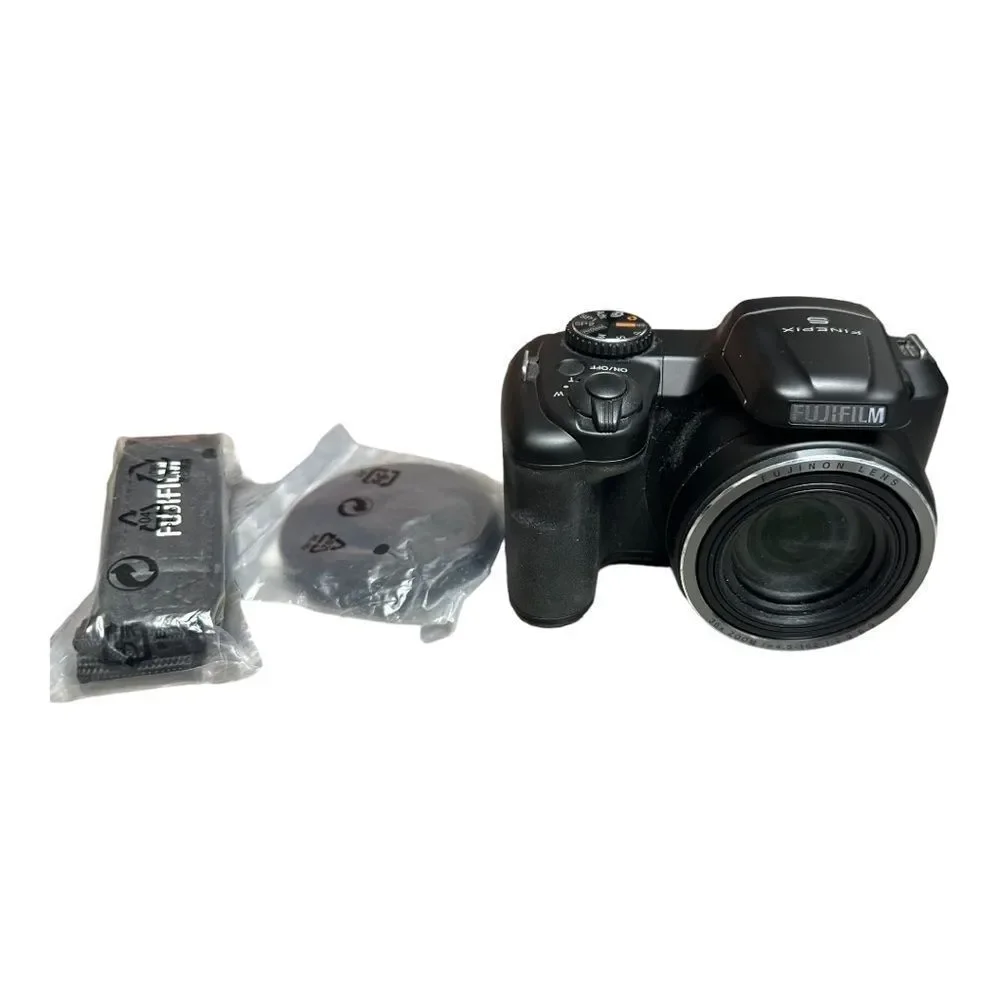 NEW IN BOX black FUJI FILM FINE PIX S8630 digital camera 3.0” lcd
