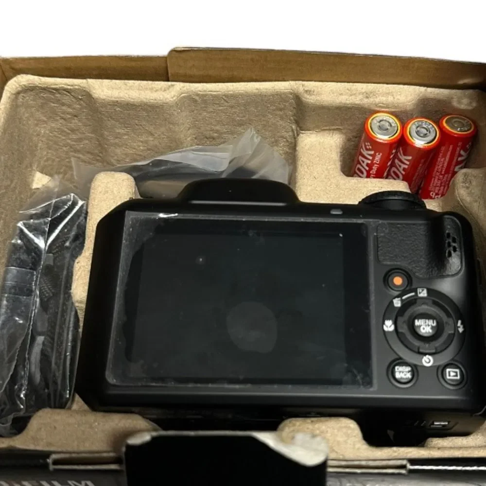 NEW IN BOX black FUJI FILM FINE PIX S8630 digital camera 3.0” lcd