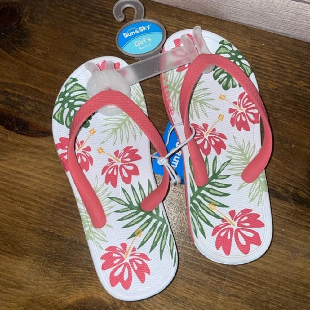 Sun & Sky floral thong sandal/flip flops Hawaiian floral pink green Medium 11-12