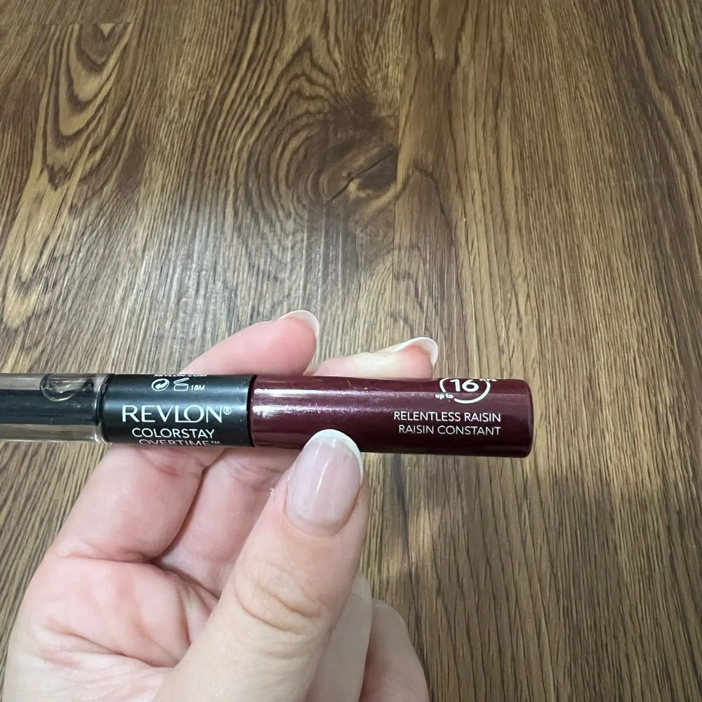 NEW Revlon Colorstay Relentless Raisin Lipstick