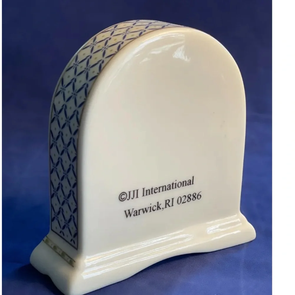 JJI International beautiful functional