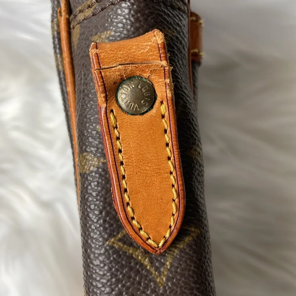 Louis Vuitton looking bag