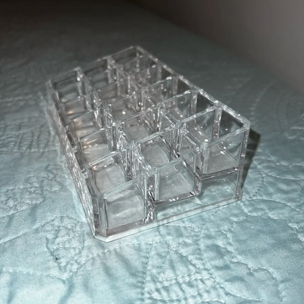 N/A organizer 18 lipstick