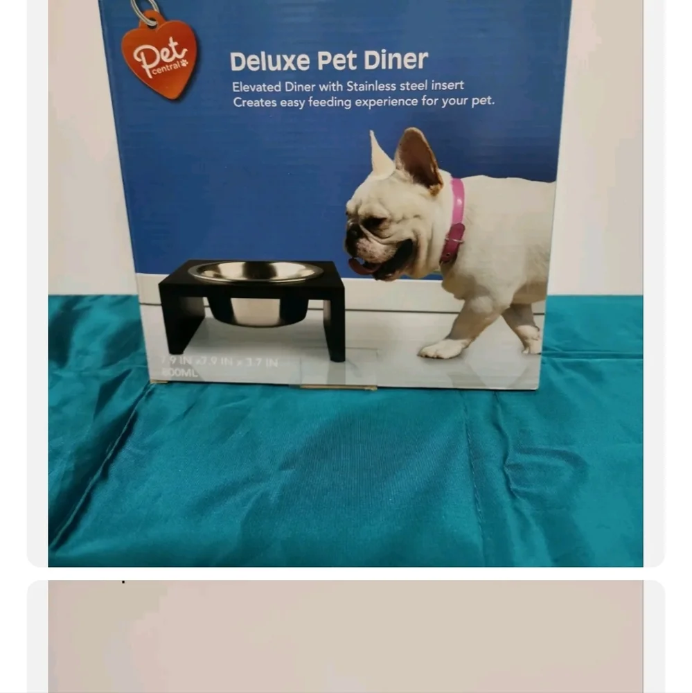 New Pet Central Deluxe Elevated Pet Diner Stainless Steel Bowl 800ml