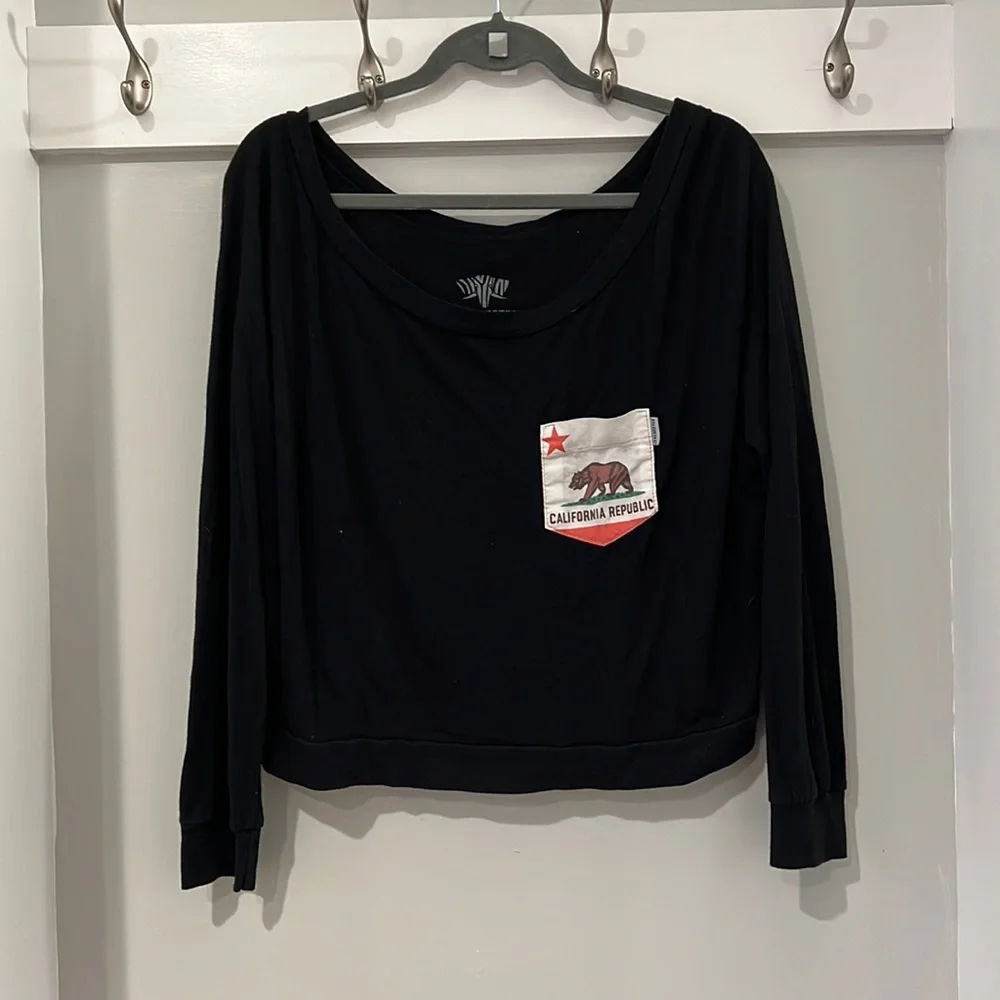 SerengeTee California Flag Long Sleeve Crop