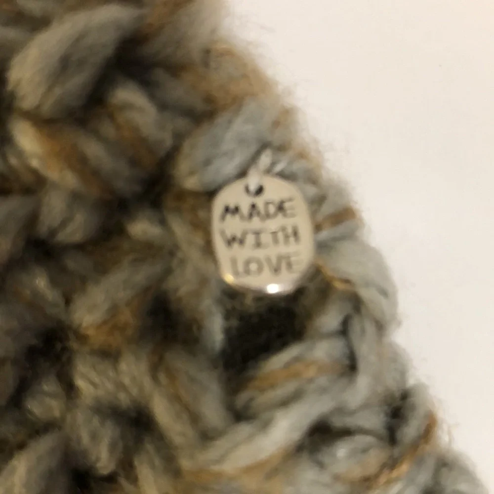 N/A wrist warmers
