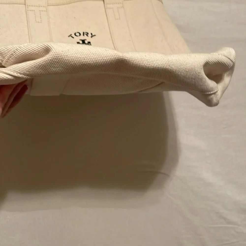 Tory Burch Mercer St. Canvas Tote Bag in Cream Navy Leather Straps