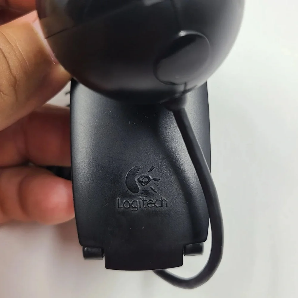 Logitech C120 V-U0012 USB Webcam Computer Laptop Camera Mount Used Tested