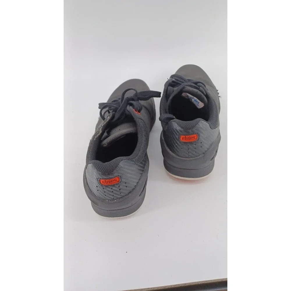 etnies please shoes