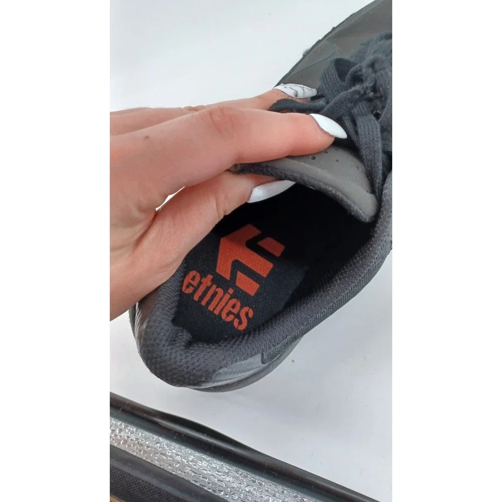 etnies clean refer smoke