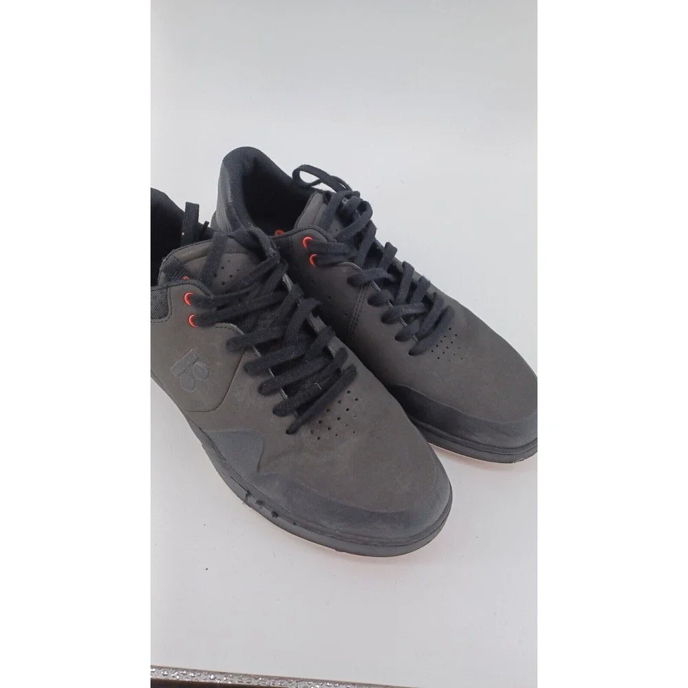 etnies pictures refer
