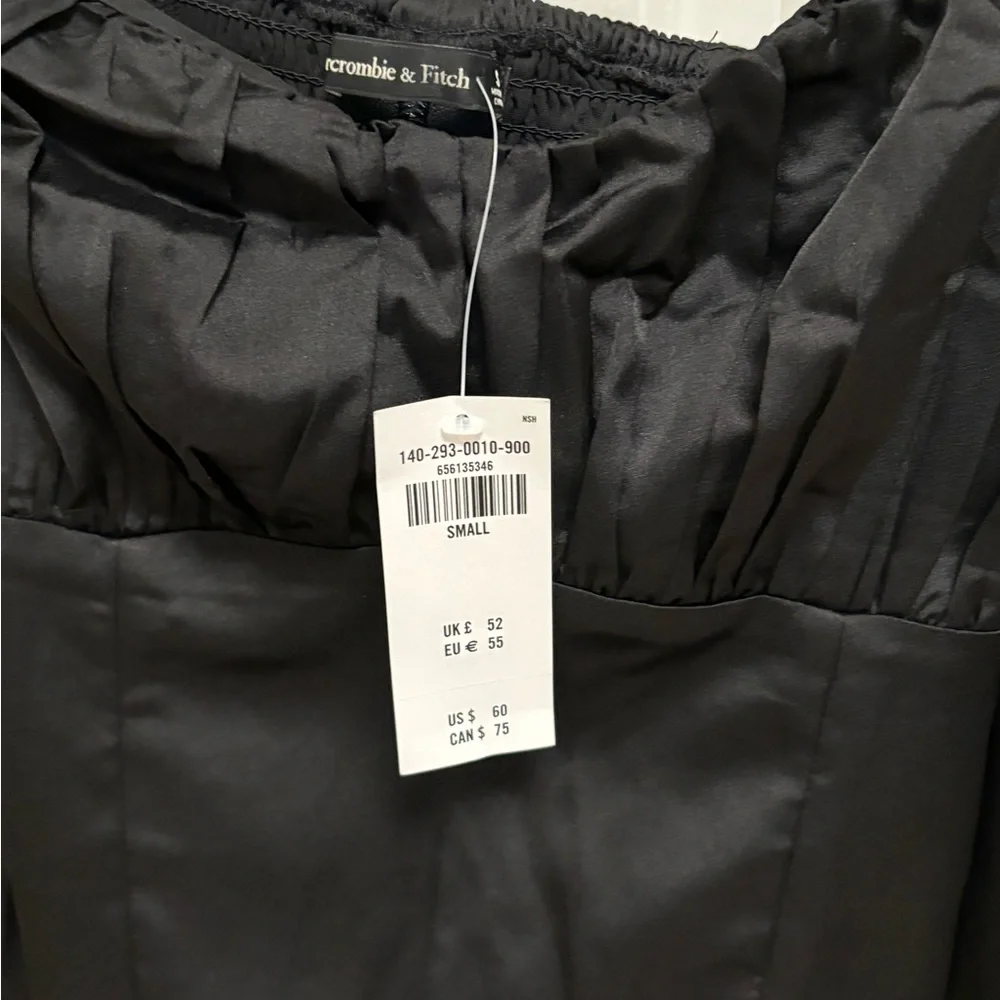 Abercrombie & Fitch small new