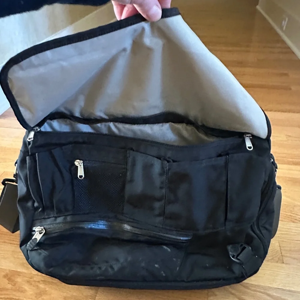 REI black messenger