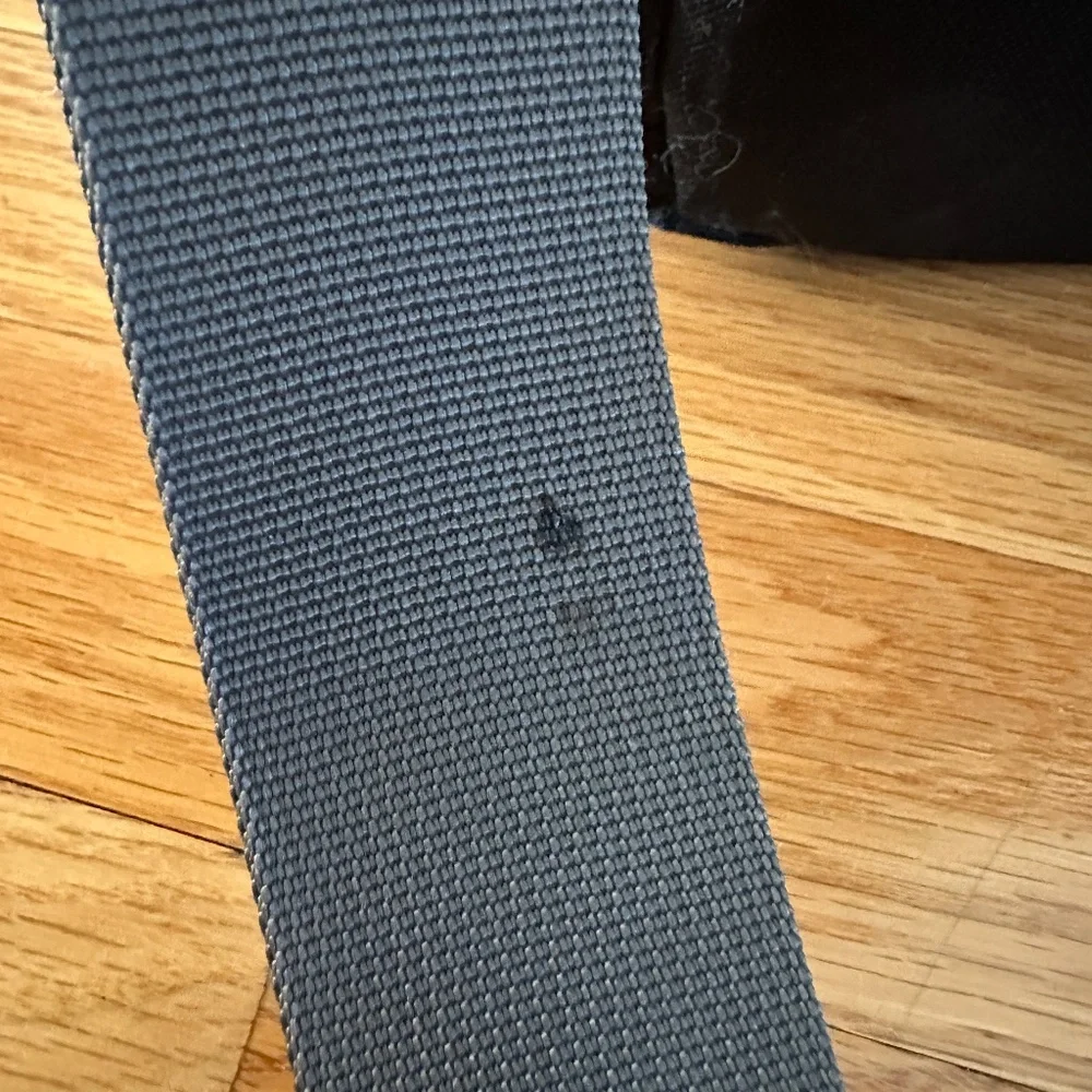 REI black messenger